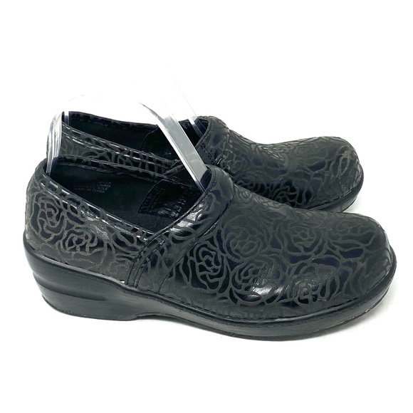 Spring Step Clogs - Picture 3 of 8